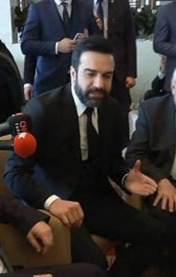 Berdan Mardini barış için türkü besteledi