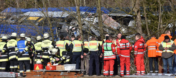 Almanya’da tren kazası: Çok sayıda ölü ve yaralı var