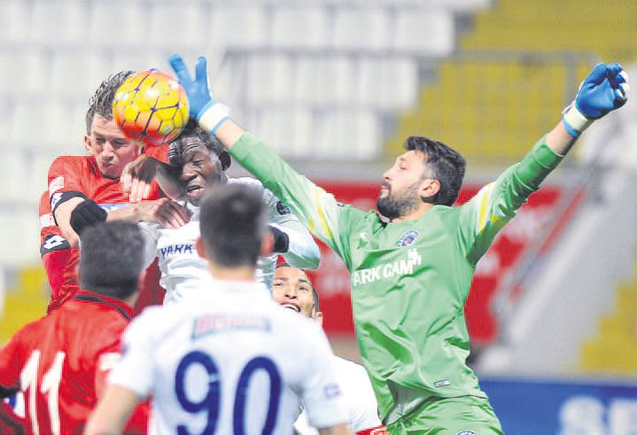 Gençler Üzülmez ile 3'te 3 yaptı