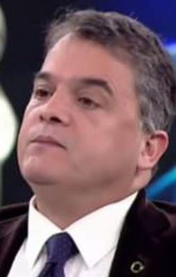 "Atatürk posterini 1 değil 3 CHP'li indirdi"