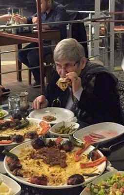 Canan Karatay'dan 'lahmacun'lu fotoğrafa cevap