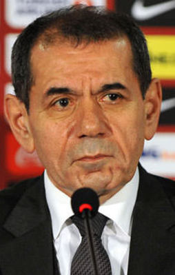 UEFA'dan Galatasaray'a 1+1 ceza teklifi