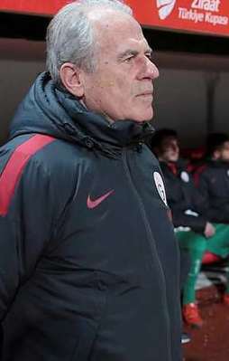 Mustafa Denizli'den zemin isyanı!