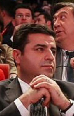 DİSK Genel Kurulundaki sloganlarla ilgili soruşturma