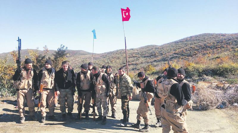Keles'te Türk bayrağı