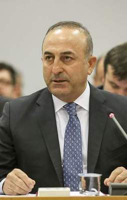 Bakan Çavuşoğlu: Suriye'ye girebiliriz