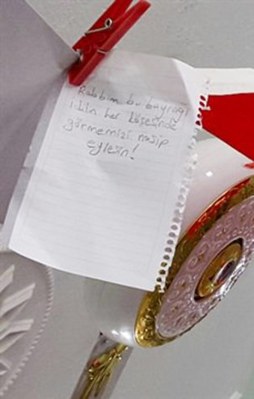 İdil'de duygulandıran Türk bayrağı notu