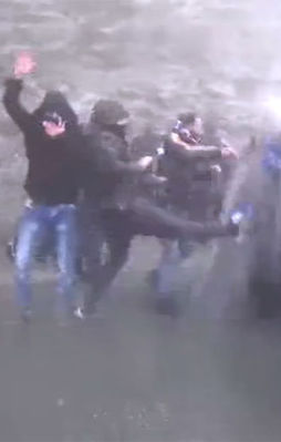 Cerattepe'deki eylemciler polise saldırdı