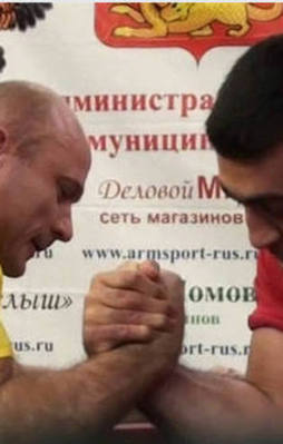 Milli sporumuz Rus rakibini madara etti