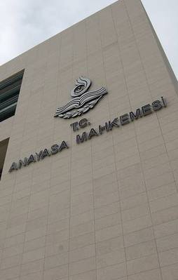 AYM'den Can Dündar ve Erdem Gül kararı!