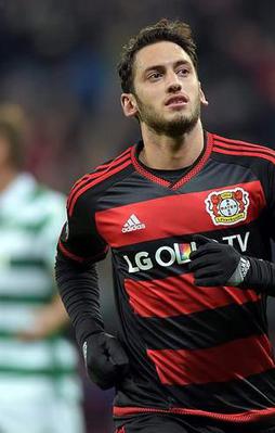 Çalhanoğlu attı, Leverkusen tur atladı
