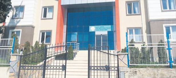 Yurtta yalan Cihan'da yalan