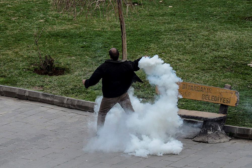 PKK destekçilerine polis müdahale etti-2