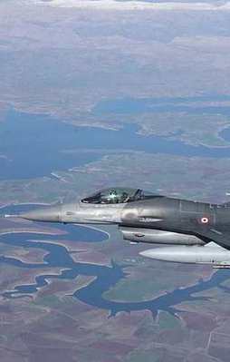 Sınırda 14 F-16 ile sıkı denetim