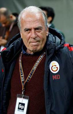 Mustafa Denizli'nin yerine o geliyor
