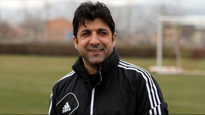 Derbide Kanarya kanatlanır-3