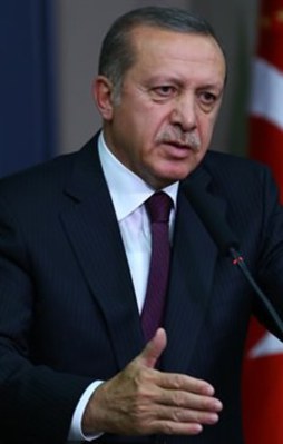 "AYM'nin kararına saygı duymuyorum"