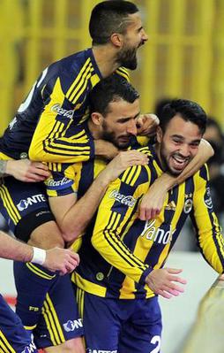 Dev derbide kazanan Fenerbahçe oldu!