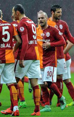 Galatasaray yarı finalde