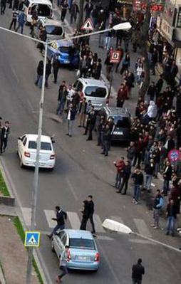 Diyarbakır halkı Selo'nun provokasyonuna gelmedi!