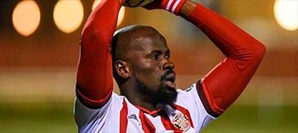 Eboue ilk maçına çıktı