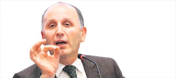 Hakem maaşlı çalışmalı