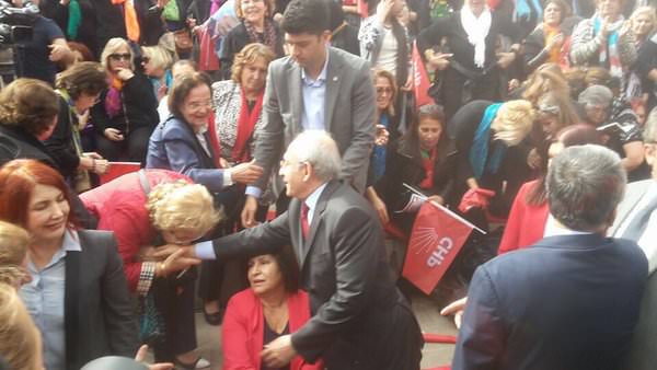 Kadınlar Günü'ne damga vuran iki fotoğraf-2