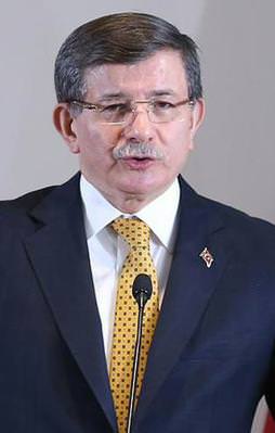 Davutoğlu: Savunmada yerli üretime ağırlık vereceğiz