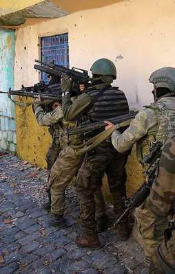 Yüksekova'da operasyon başlatıldı