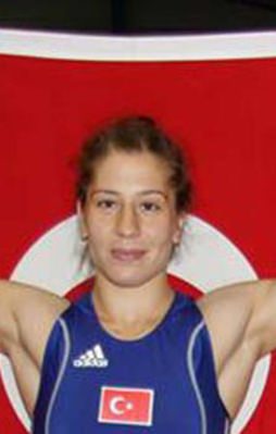 Yasemin Adar altın madalya kazandı