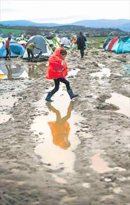 Umut çamura battı!