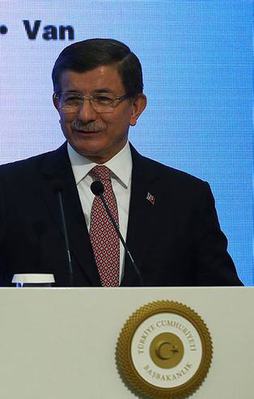Davutoğlu'ndan müjde üstüne müjde