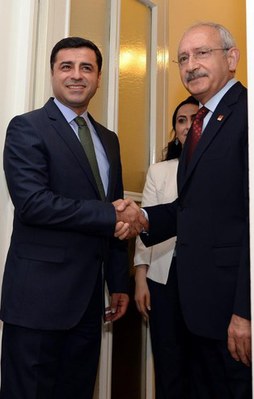 Demirtaş'tan CHP'ye ihanet çağrısı