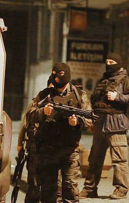 İstanbul'da dev terör operasyonu