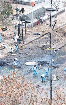 Meydanı bırakmayız