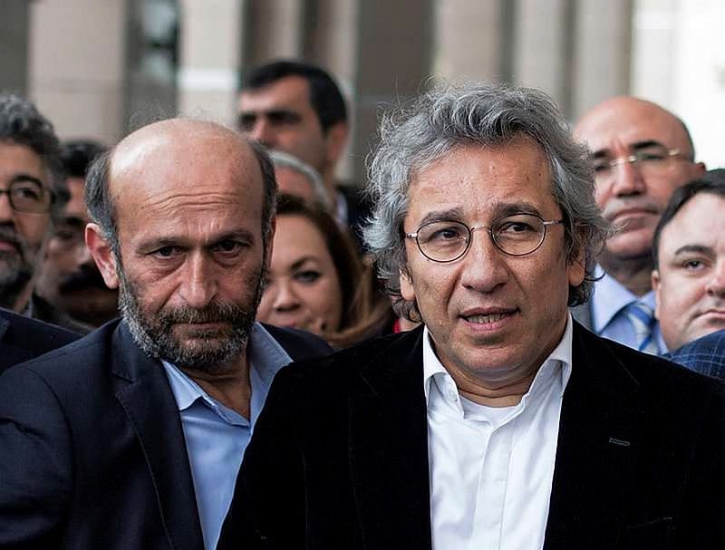 İkiyüzlü manşet!