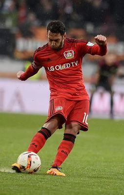 FIFA Hakan Çalhanoğlu hakkında soruşturma başlattı