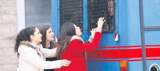 ’Kırgın Çiçekler’ kural bozmadı
