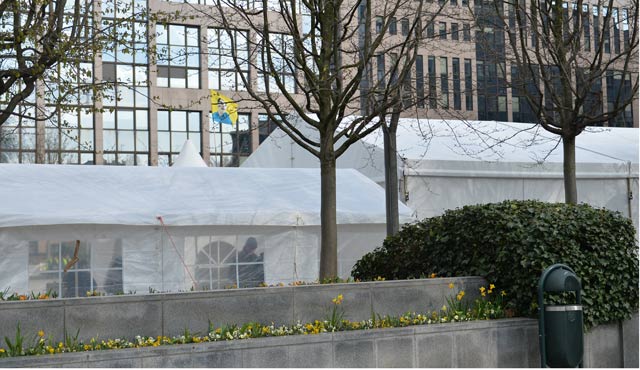 Belçika zirve öncesi PKK çadırına izin verdi-1