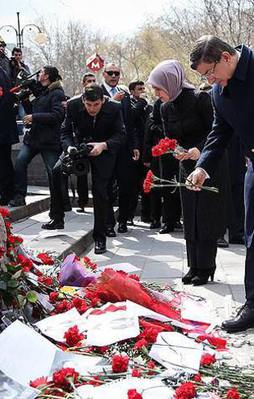 Davutoğlu terör saldırısının yaşandığı alanda