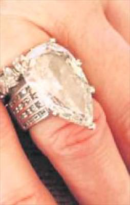 1 milyon TL 'yi çöpe attı