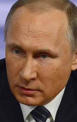 Putin'in koltuğu sallantıda