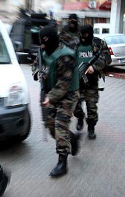 Şırnak'ta bir evde 2 ton patlayıcı bulundu