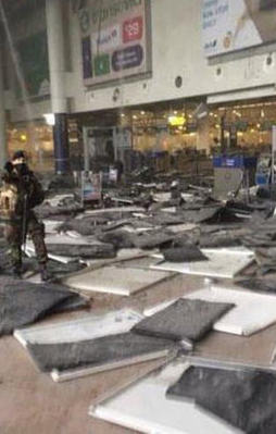 Brüksel'de 4 yerde patlama