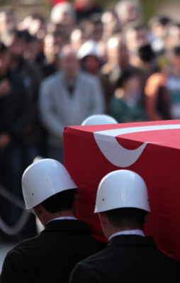 Mardin'de polis 1 şehit oldu