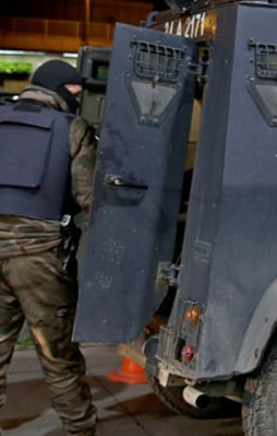 İstanbul'u alarma geçiren teröristler yakalandı