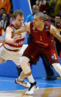 Galatasaray yarı finalde