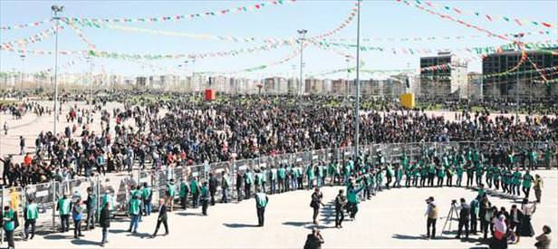 Nevruz hendeğe takıldı