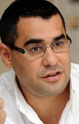 İslam düşmanı Enver yine kin kustu