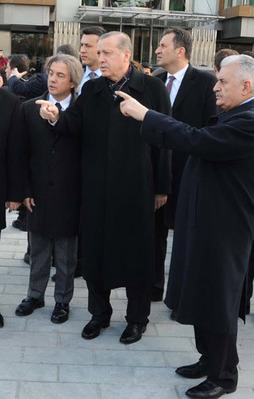 Cumhurbaşkanı Erdoğan Taksim'de